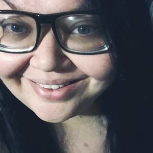 Meet your Posher, Anna-victoria